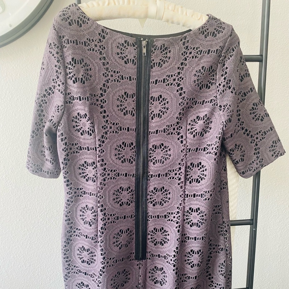 Dress - Picture 5 of 9